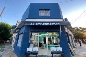 33 BARBERSHOP