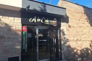 A lo Cubano Peluquer&iacute;a & Barber&iacute;a