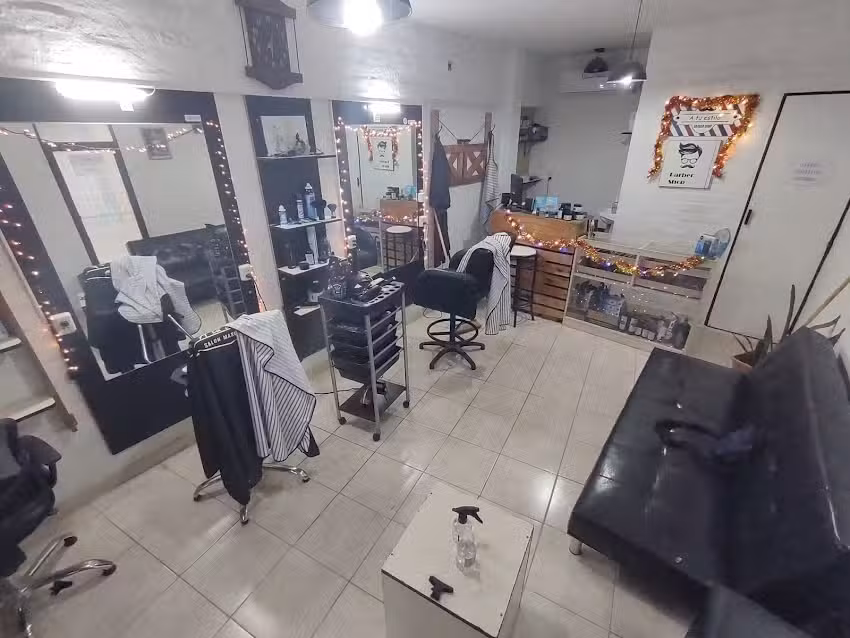 A tu estilo sal&oacute;n masculino