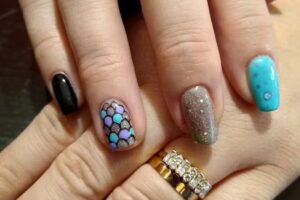 Alice & John &ndash; Peluqueria UNISEX (Dama/Caballero)