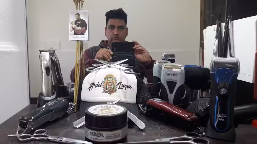 ARIEL LUQUE PELUQUERIA