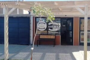 ASTUTOS &ndash; Peluquer&iacute;a y Barber&iacute;a