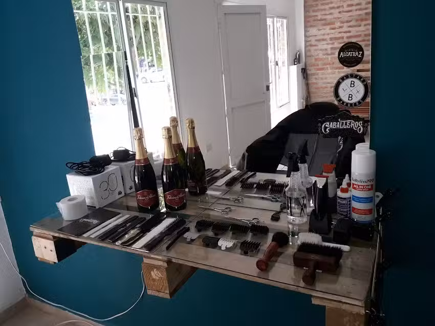 Bacan peluqueria y barberia