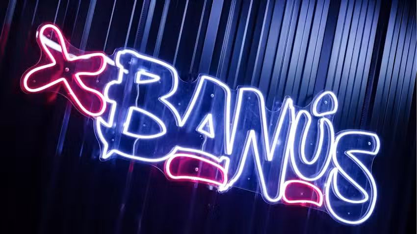 BAN&Uacute;S BARBERS SHOP ️