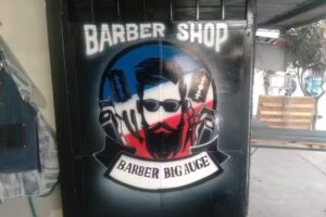 Barber Big Auge