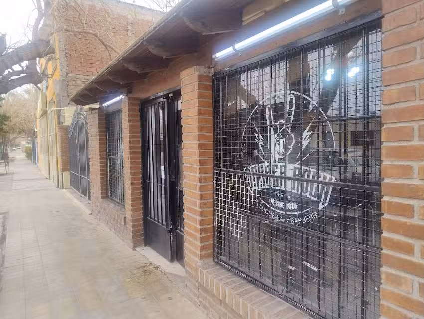 Barber Rock peluquer&iacute;a y barber&iacute;a