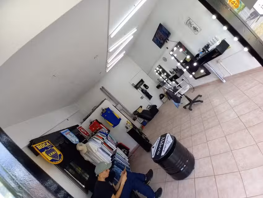 Barber-shop Aldeco e indumentaria