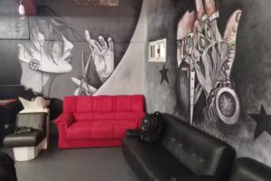 Barber Stylis Math&iacute;as