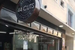 barber&iacute;a 44 Cuts