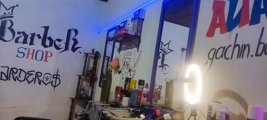 Barber&iacute;a BARDEROS