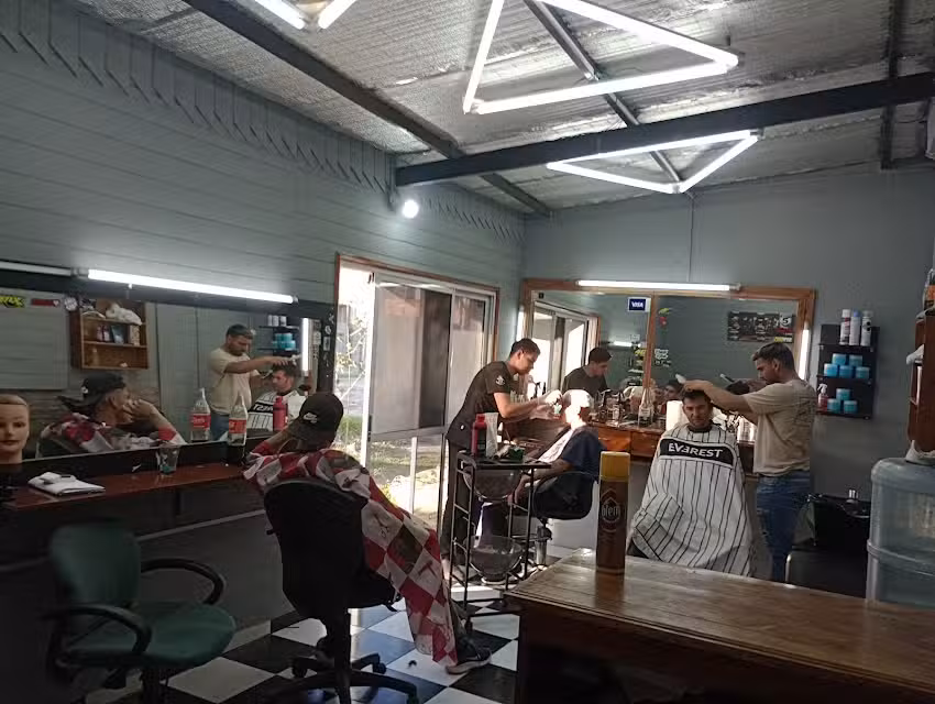 Barber&iacute;a Betuel Cursos