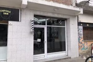 BARBER&Iacute;A Black Style