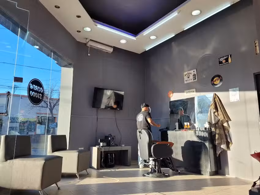 Barberia Carlos Pizarro