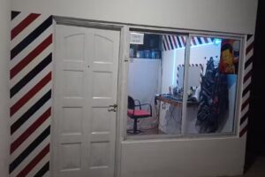 Barber&iacute;a El Cache