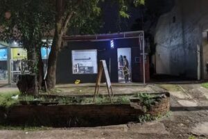 BARBER&Iacute;A EMIRATOS