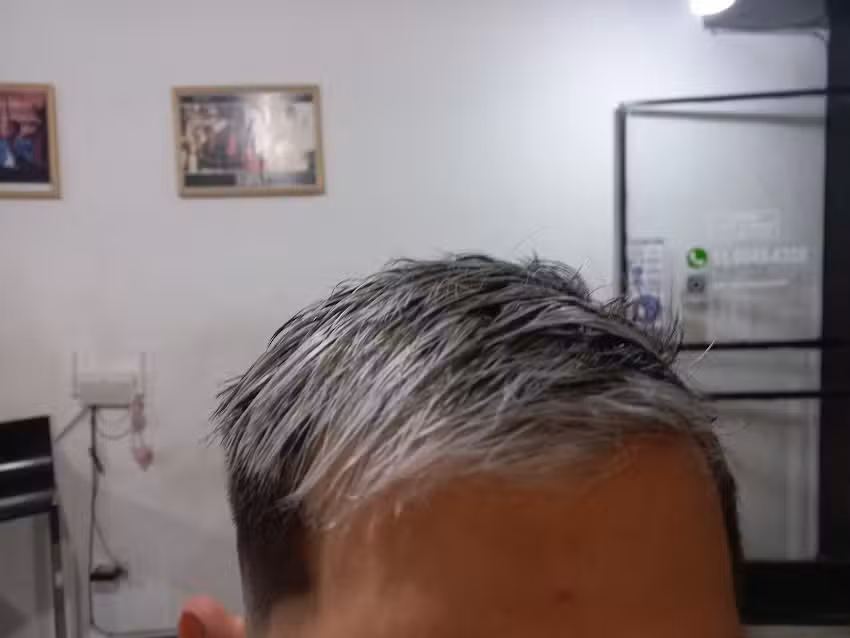 Barber&iacute;a Jony Corrales