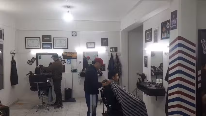 Barber&iacute;a Pintos