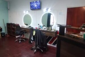 Barber&iacute;a S. F. Barber Shop