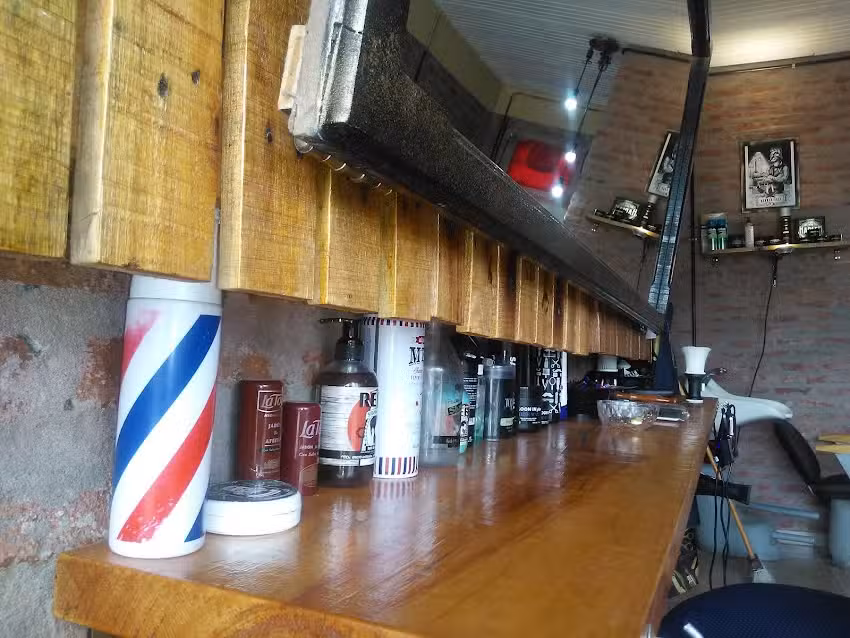 𝐁𝐀𝐑𝐁𝐄𝐑𝐈𝐀 𝐒𝐎𝐋𝐀 𝐆𝐑𝐀𝐓𝐈𝐀