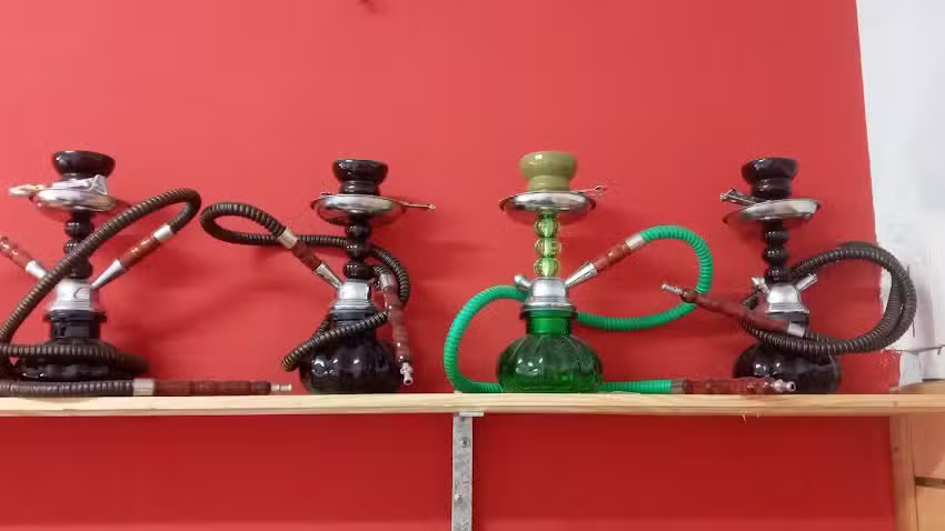 Barber&iacute;a & tabaquer&iacute;a Monsalve