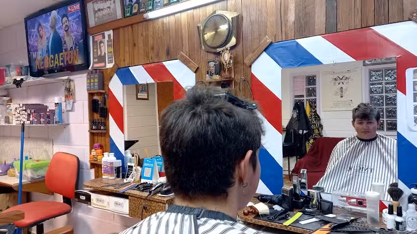 Barberia y Peluquer&iacute;a Masculina &ldquo;El &Aacute;ngel&rdquo;