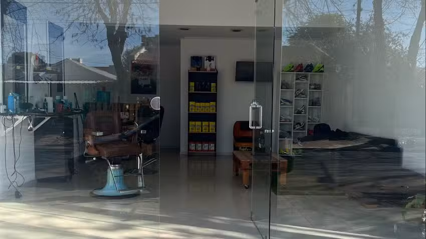 Barber&iacute;a Y Peluquer&iacute;a PeluQarte