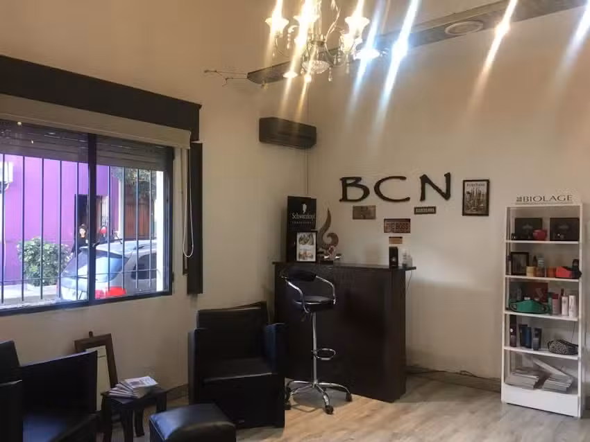 BCN peluquer&iacute;a barberia