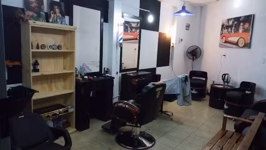 BELLAKO&rsquo;S BARBERSHOP