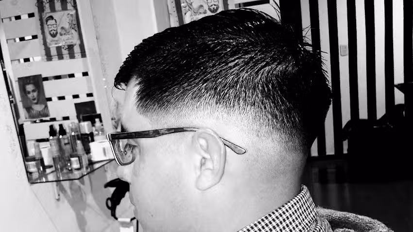 Bellas y Elegantes, Peluqueria unisex