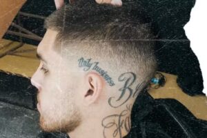 Bendita familia Barber shop