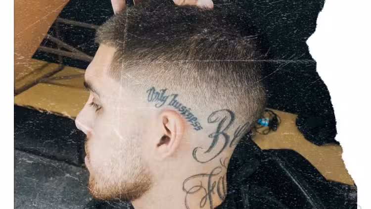 Bendita familia Barber shop