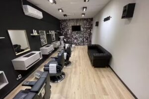 BIONDO – Barbería, Peluquería & Academia (La Barraca)