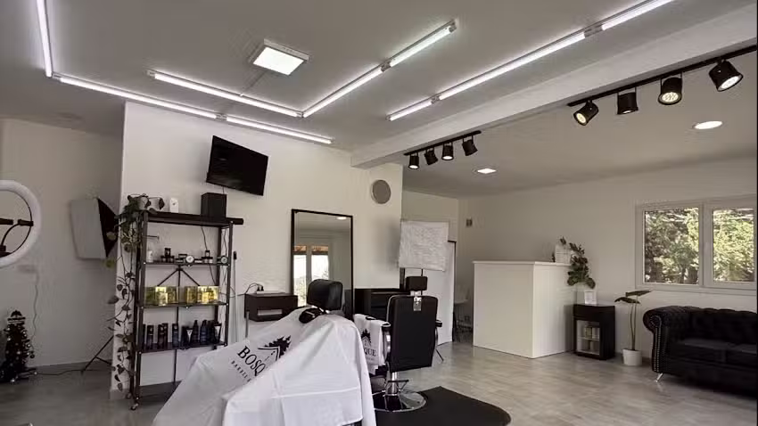 Bosque Barber House