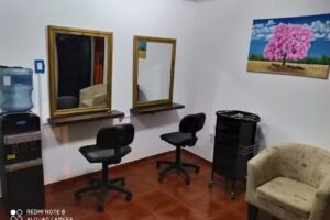 By Angel&rsquo;s Peluquer&iacute;a Unisex