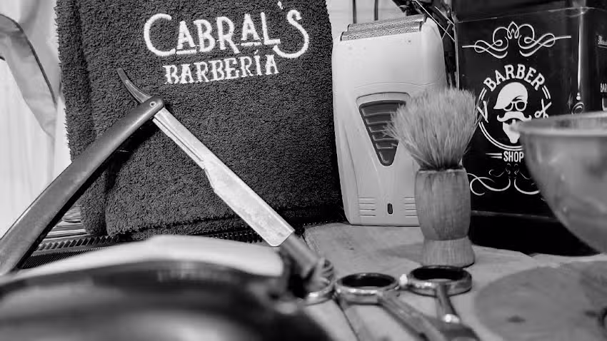 Cabral&rsquo;s Barberia &ndash; Peluquer&iacute;a Masculina