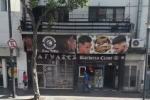 Cane Barberia Flores