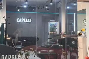 CAPELLI BARBER&Iacute;A