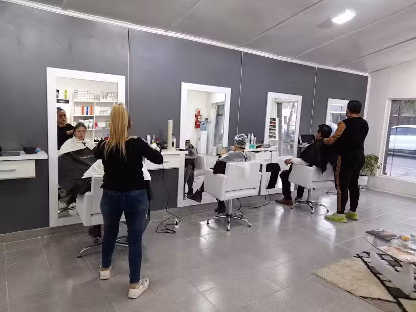 CH Studio Peluquer&iacute;a