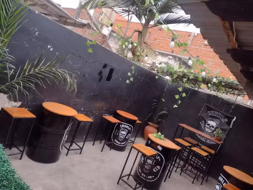 Charly BarberShop