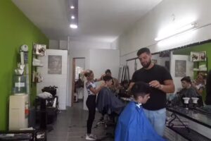 Charly&rsquo;s &ndash; Peluqueria Unisex
