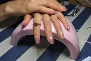 D-C Nails y Peluquer&iacute;a