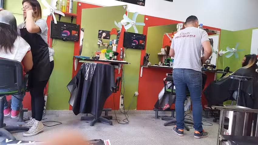 Delfi Peluquer&iacute;a