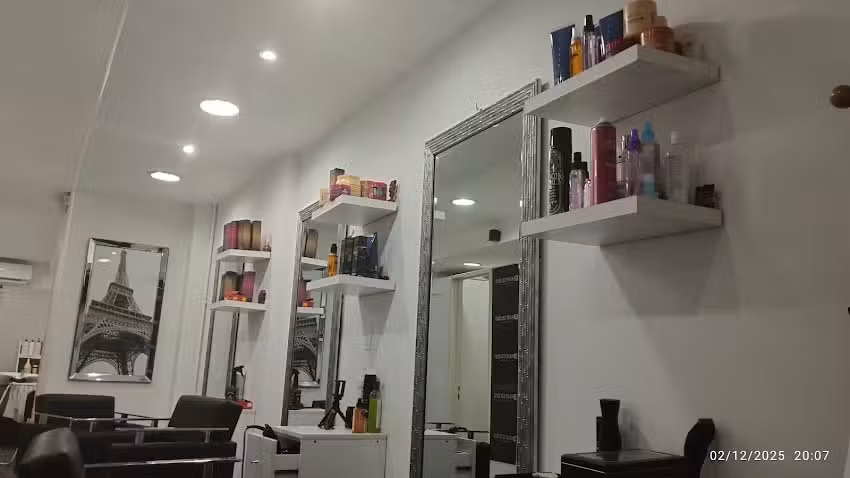DR HAIR STUDIO