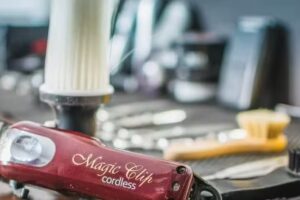 EL BRONX- peluqueria y barberia