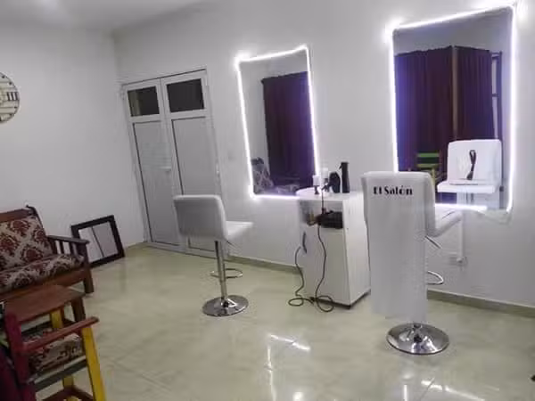 EL SALON
