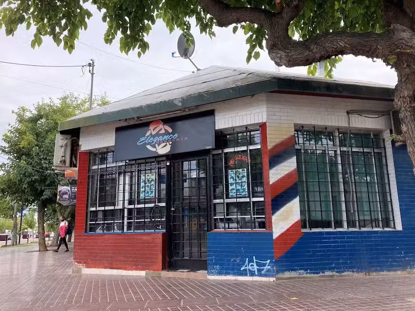 Elegance Barber&iacute;a