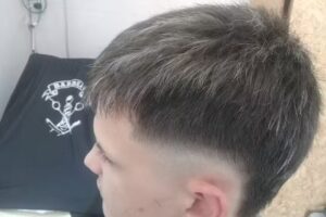 ELRUSTICOBARBERIA Y PELUQUERIA Unisex