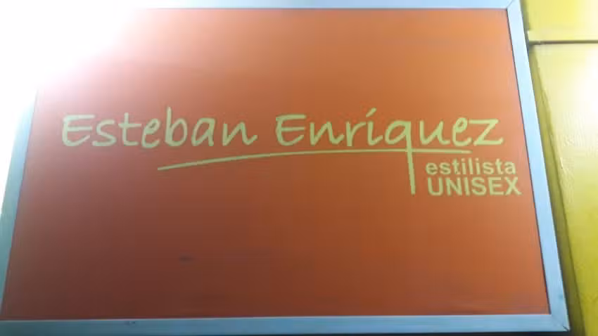 Esteban Enr&iacute;quez Estilista Unisex