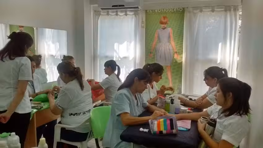 Est&eacute;tica & Peluquer&iacute;a