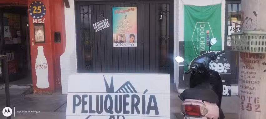 Estilo masculino peluquer&iacute;a y barberia